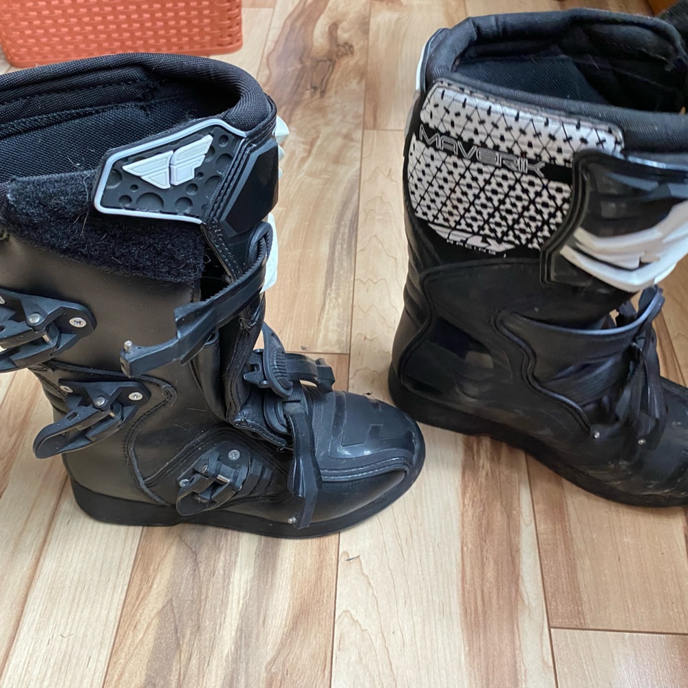 Youth size 4 riding boots